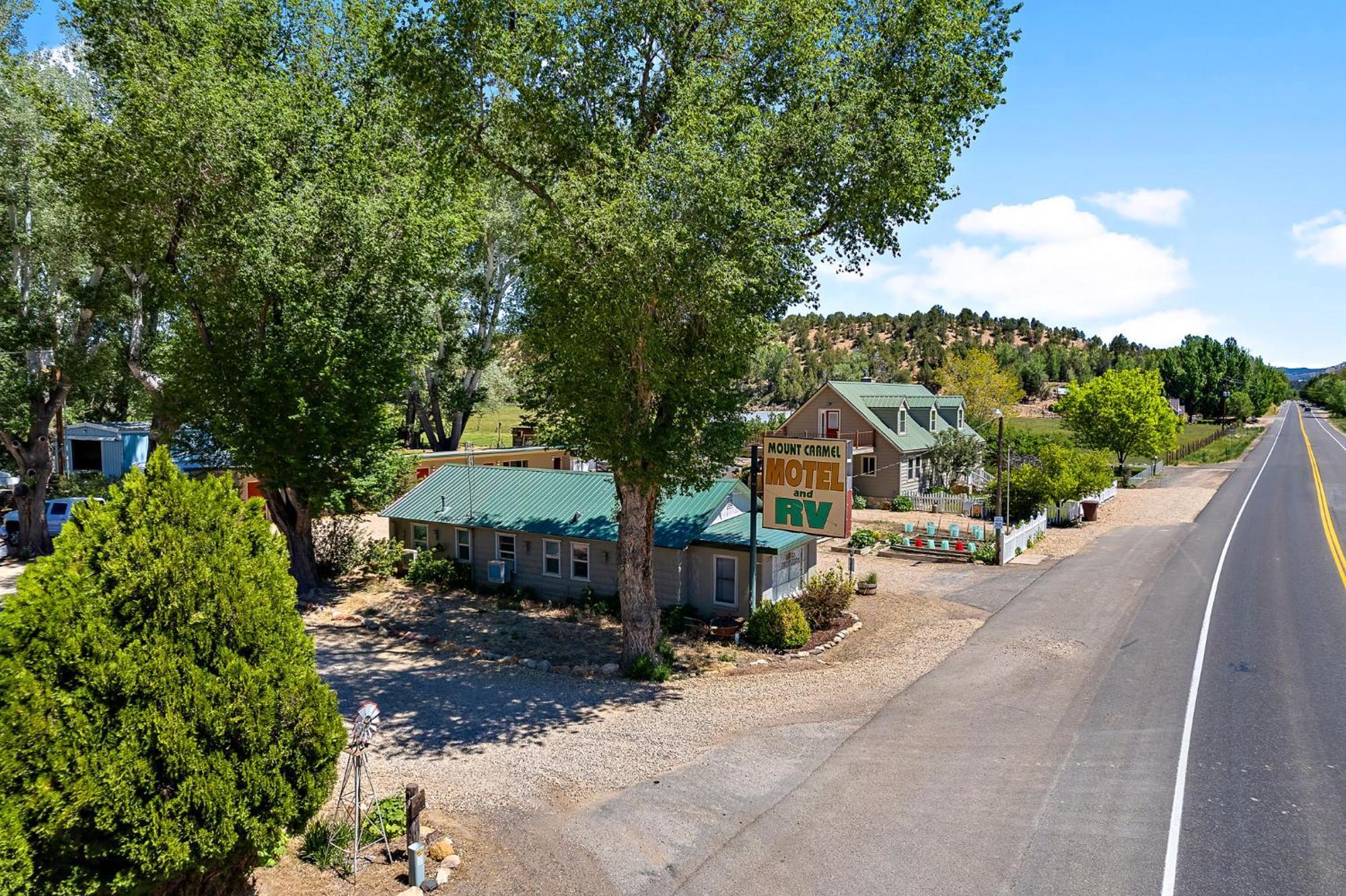 Mt Carmel Motel Close To Zion National Park מאונט כרמל מראה חיצוני תמונה